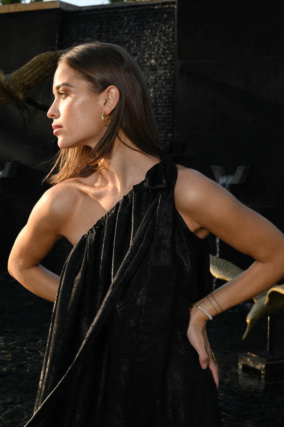 Black Shimmery Oro Dress